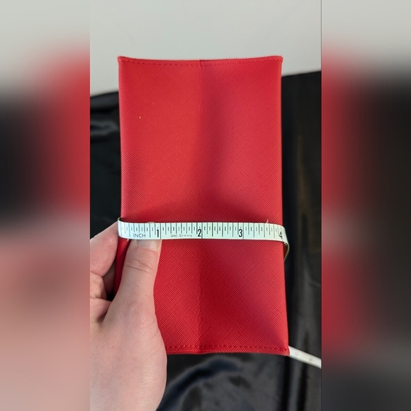 Bath & Body Works Gift Bag Tote Red Holiday Merry Christmas Felt Lined NWOT - Picture 8 of 8